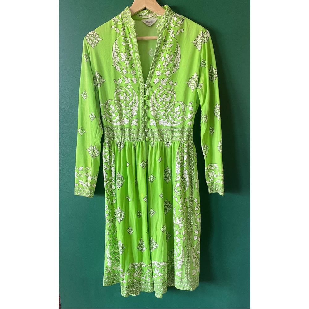 Vintage 70s Dress Printed Nylon Floral Signed Green Maurice by C. Rizza Medium